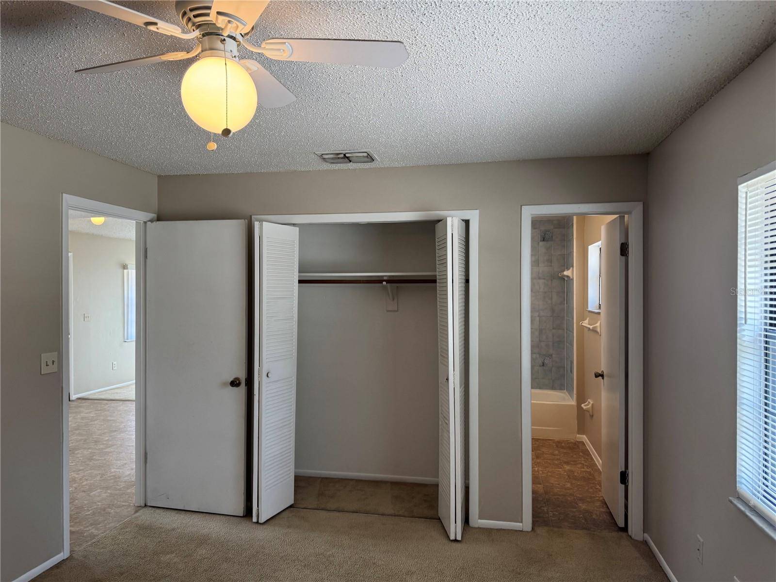 Image 16 of 19 For 701 Kings Cove Court