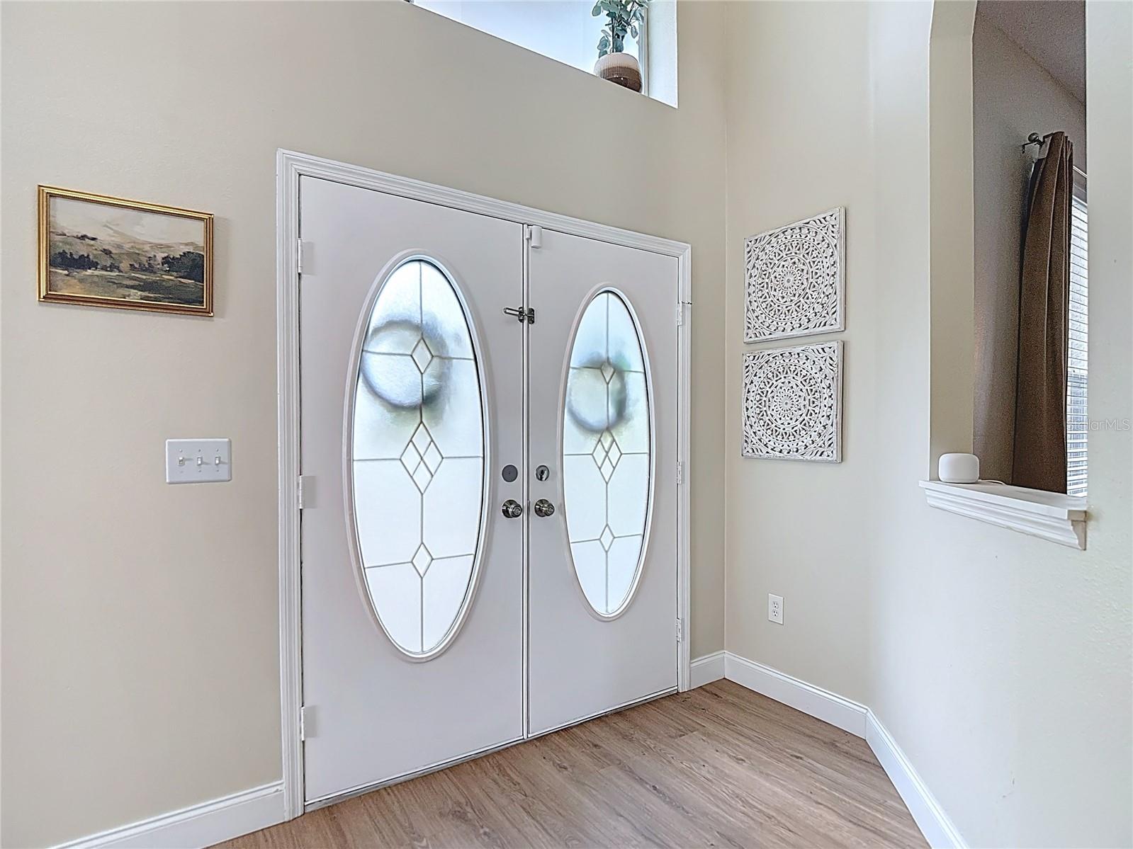 Listing photo id 9 for 18109 Kara Court