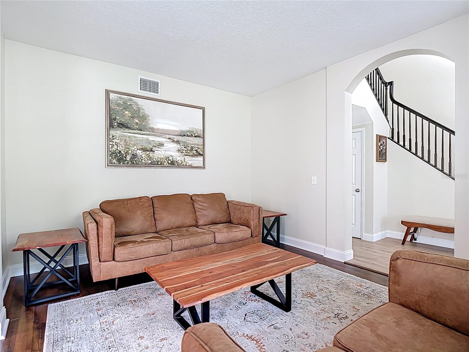 Listing photo id 12 for 18109 Kara Court
