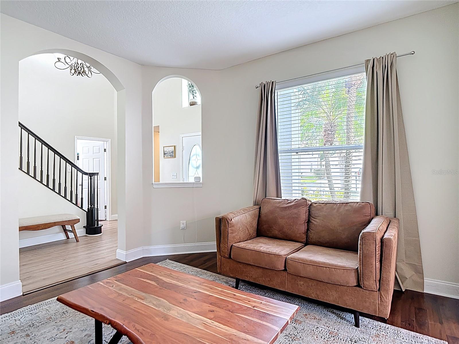 Listing photo id 13 for 18109 Kara Court