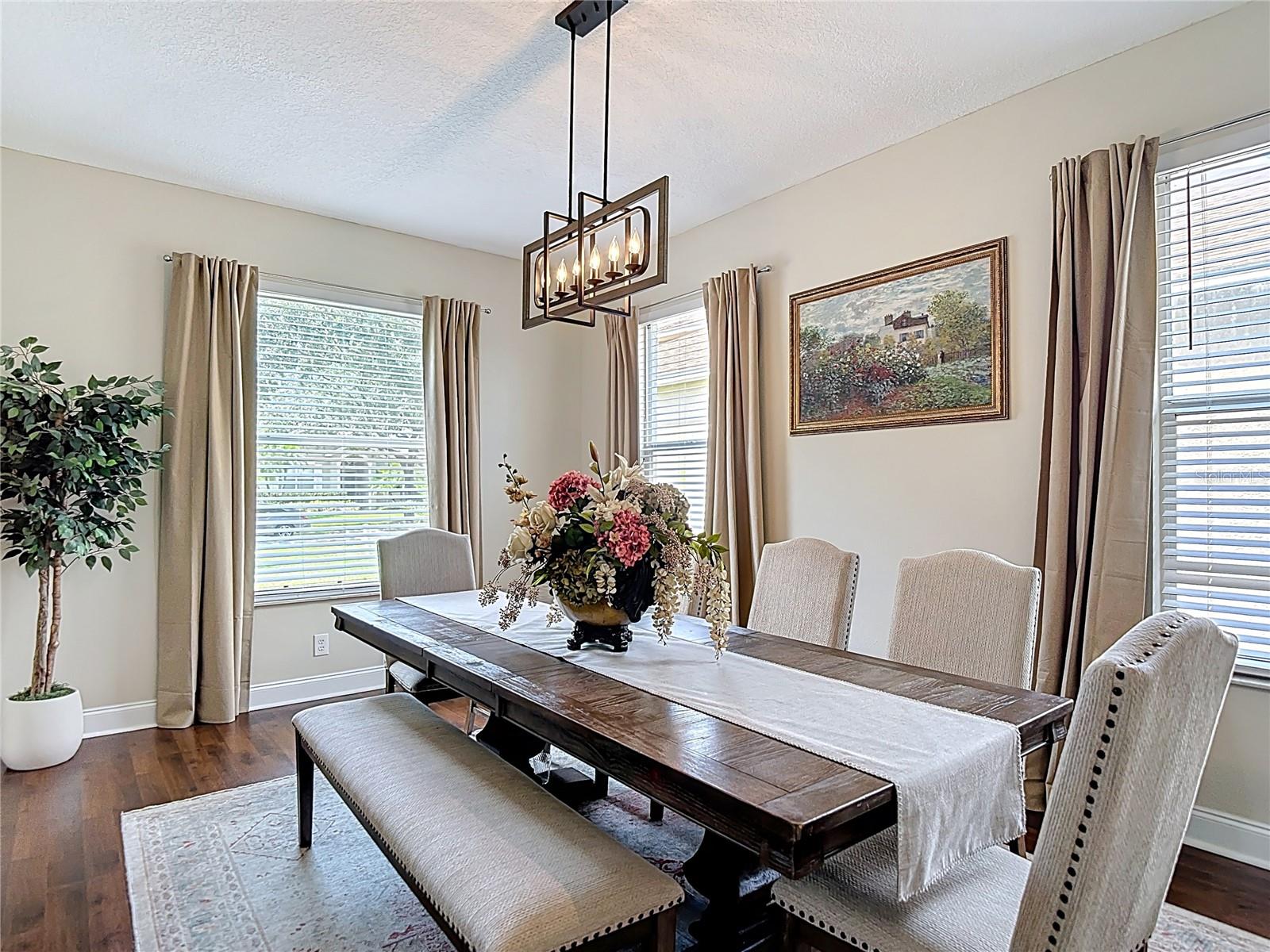 Listing photo id 17 for 18109 Kara Court