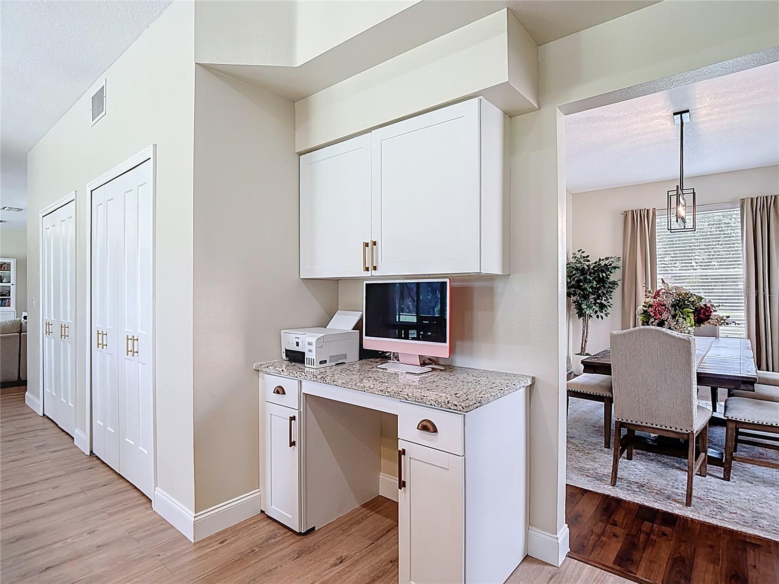 Listing photo id 30 for 18109 Kara Court