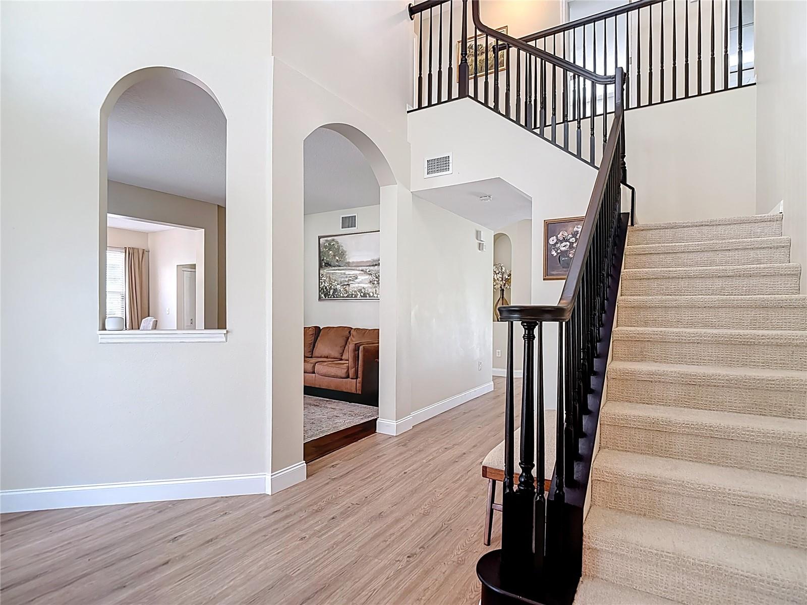 Listing photo id 44 for 18109 Kara Court