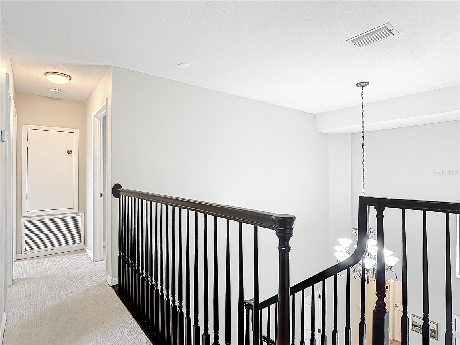 Listing photo id 45 for 18109 Kara Court
