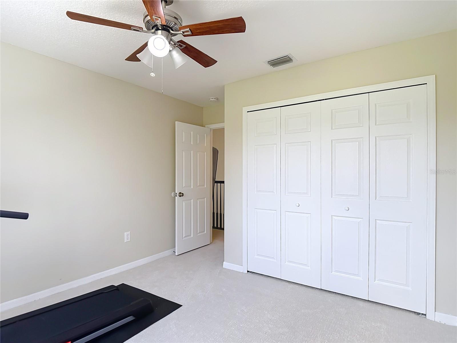 Listing photo id 58 for 18109 Kara Court