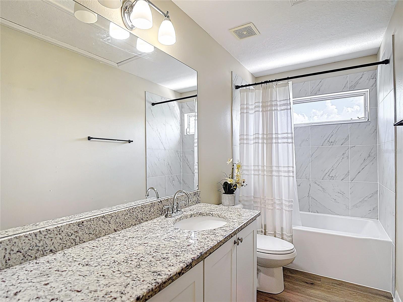 Listing photo id 60 for 18109 Kara Court