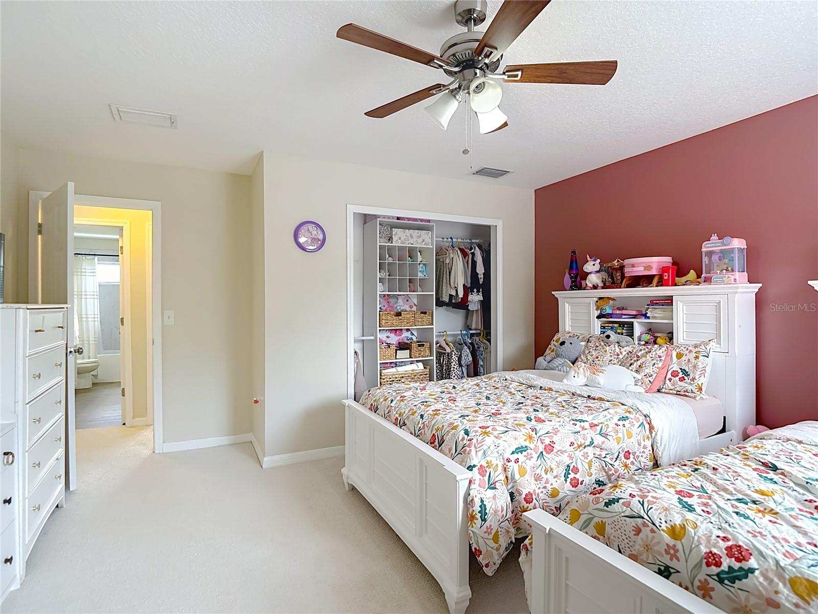 Listing photo id 66 for 18109 Kara Court