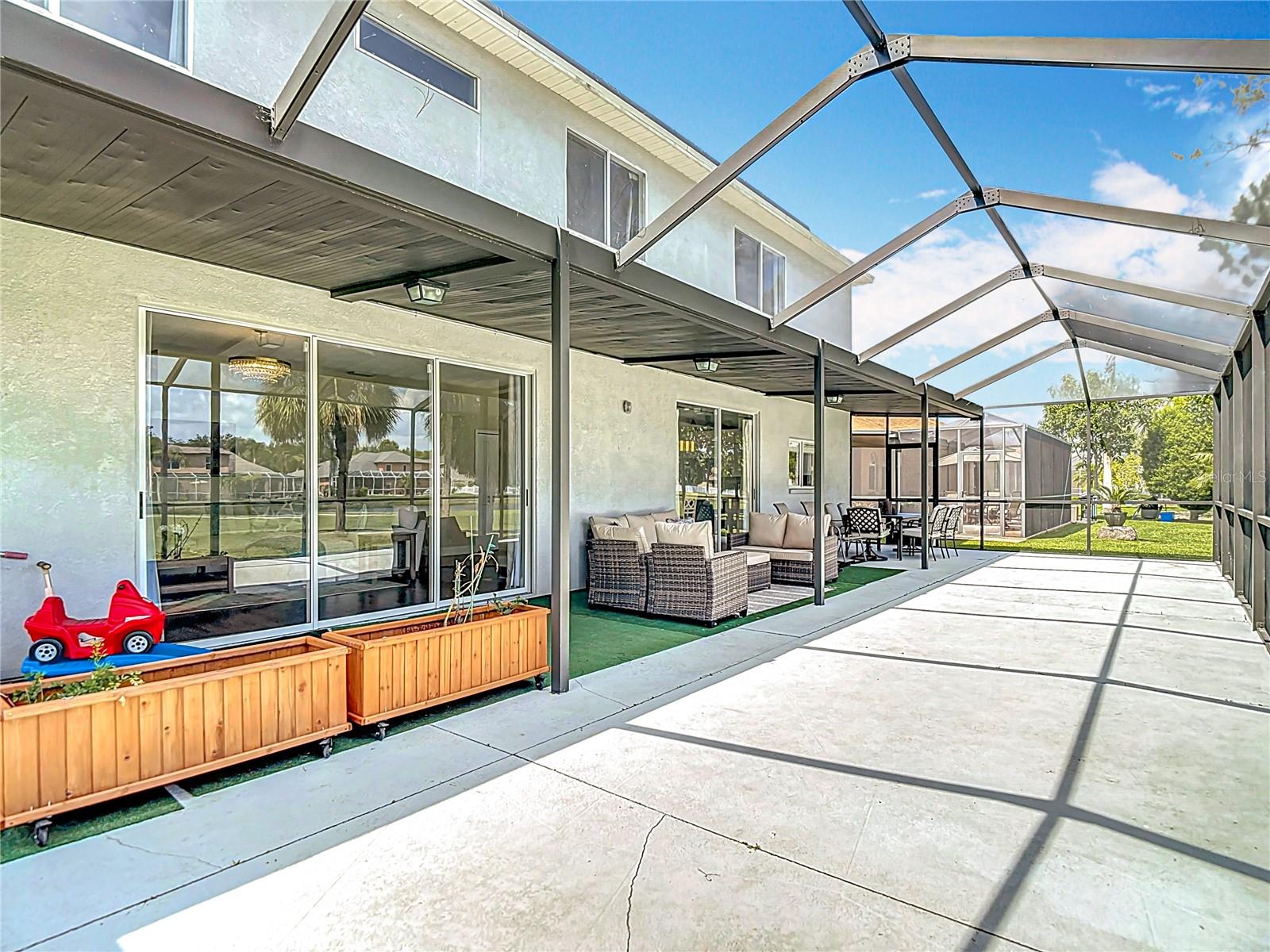 Listing photo id 72 for 18109 Kara Court