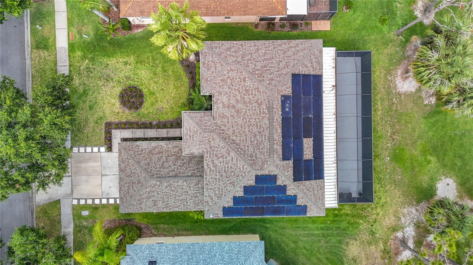 Listing photo id 78 for 18109 Kara Court