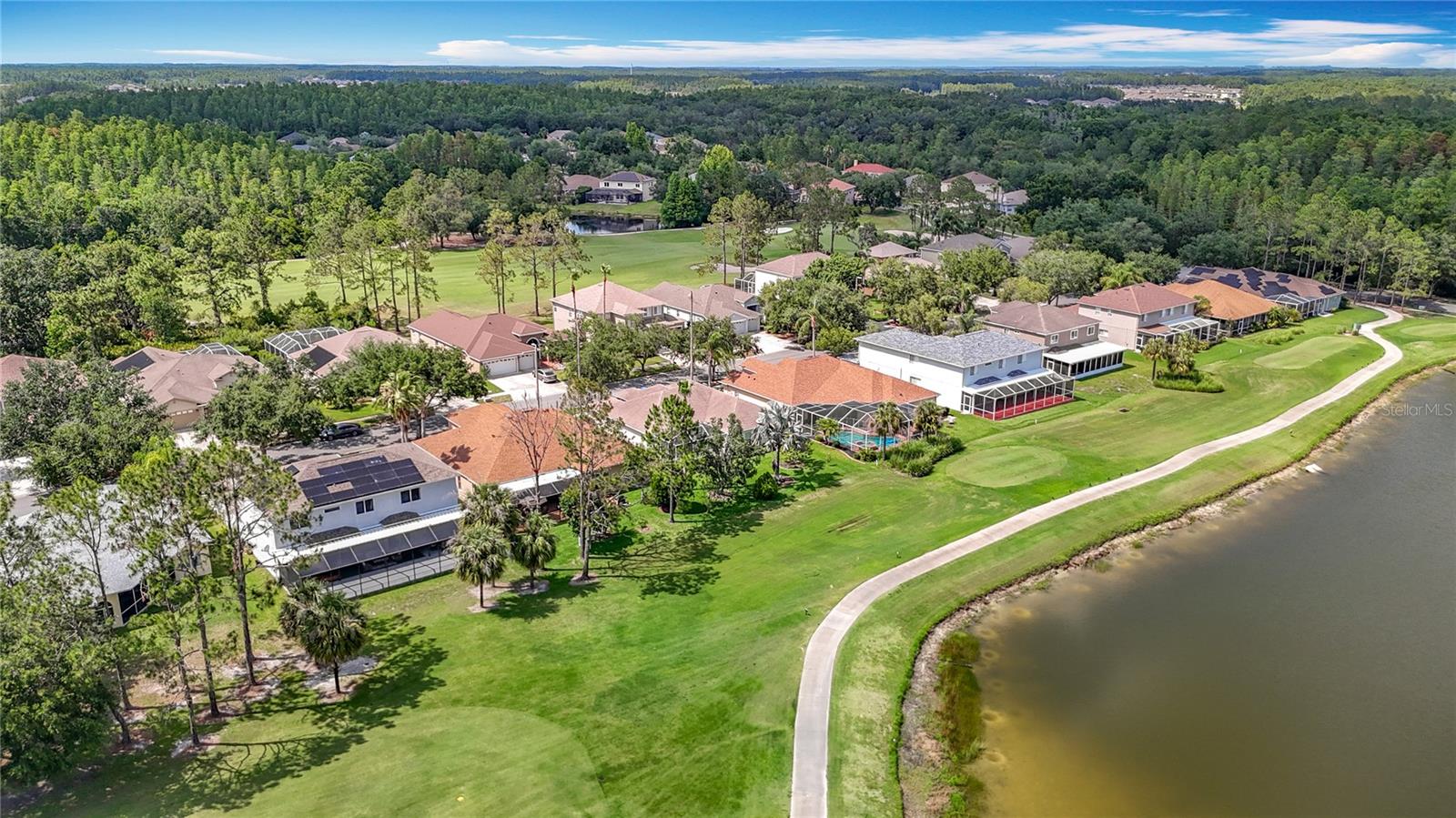 Listing photo id 82 for 18109 Kara Court