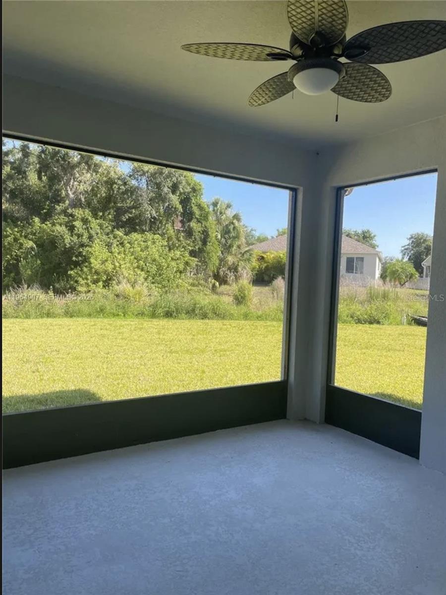 Image 7 of 11 For 8131 Tea Olive Terrace