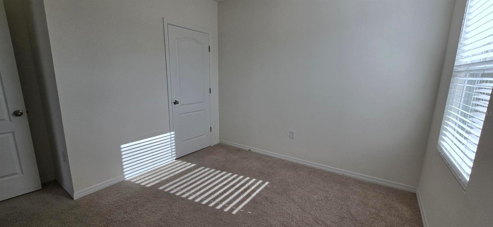 Image 16 of 23 For 804 Horsetail Drive