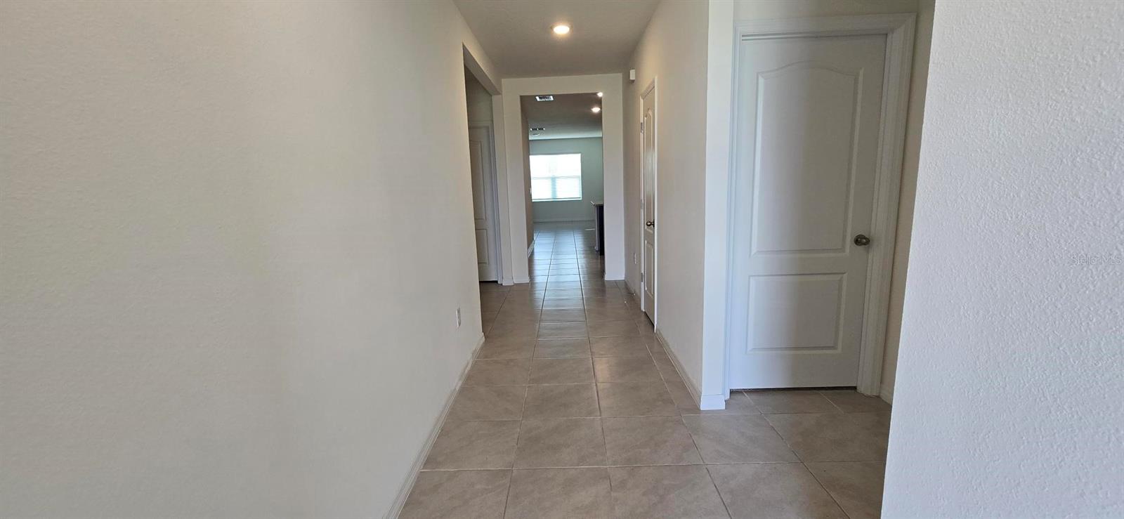 Image 2 of 23 For 804 Horsetail Drive