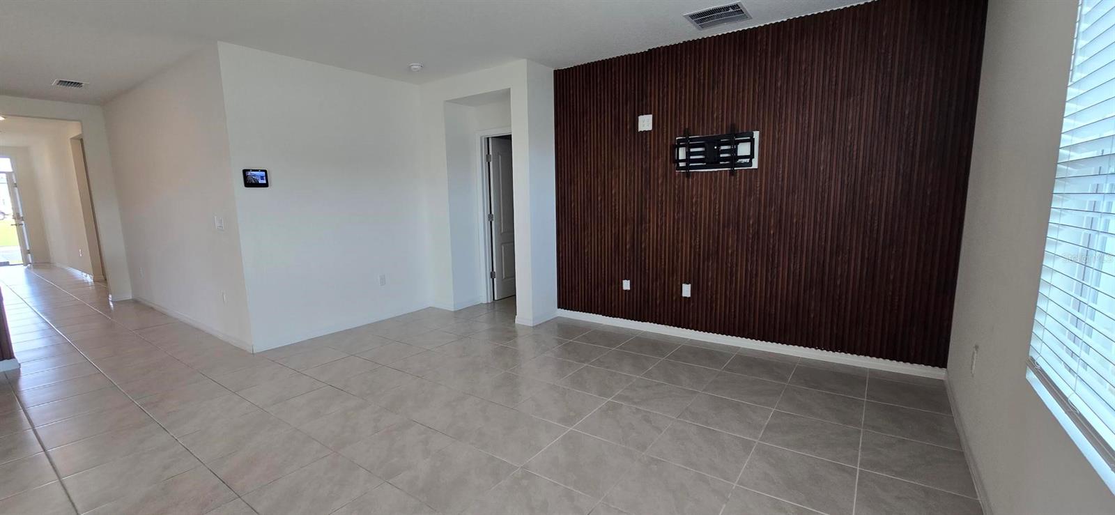 Image 4 of 23 For 804 Horsetail Drive