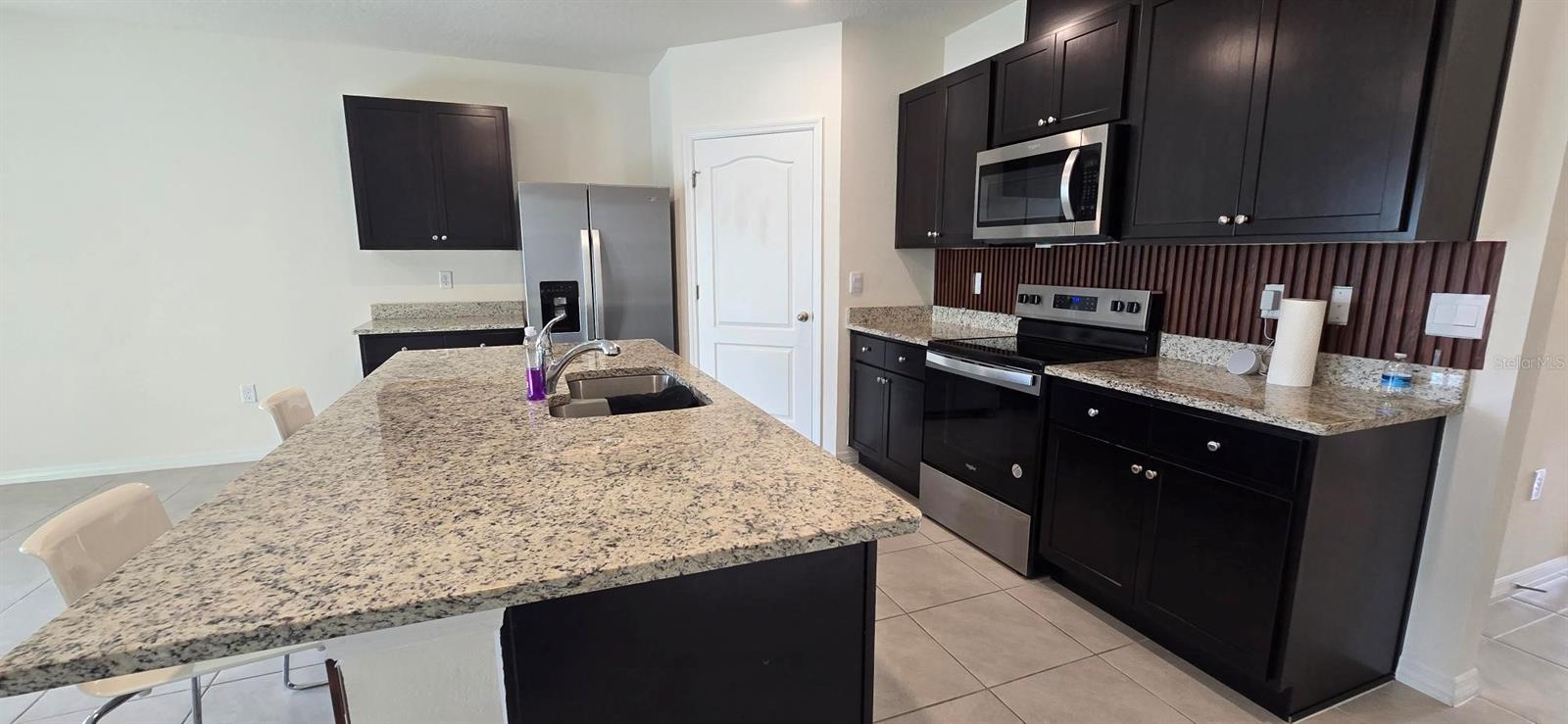 Image 5 of 23 For 804 Horsetail Drive