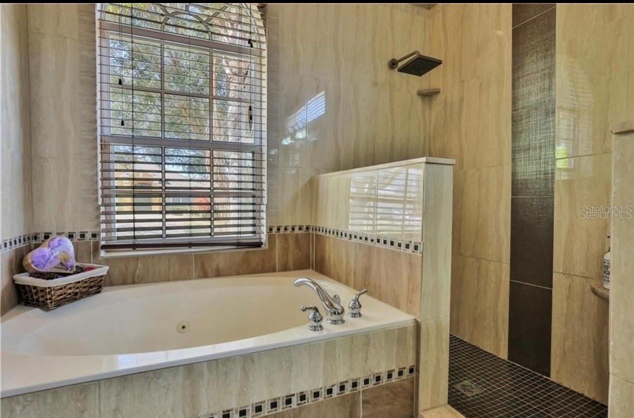 Image 14 of 29 For 1917 Pamlynne Place