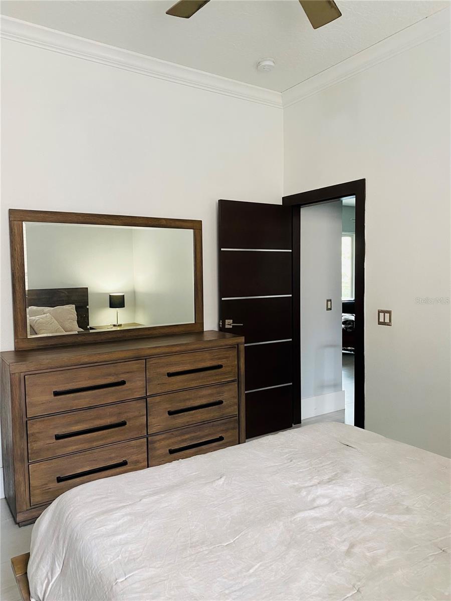 Image 20 of 29 For 1917 Pamlynne Place