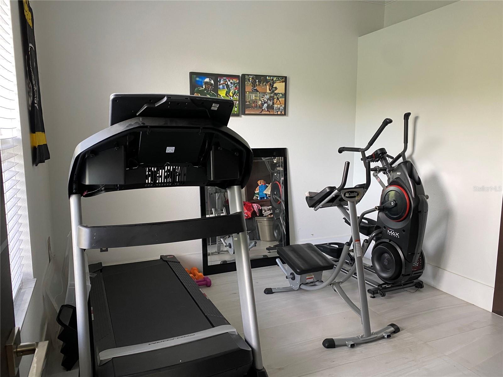 Image 22 of 29 For 1917 Pamlynne Place