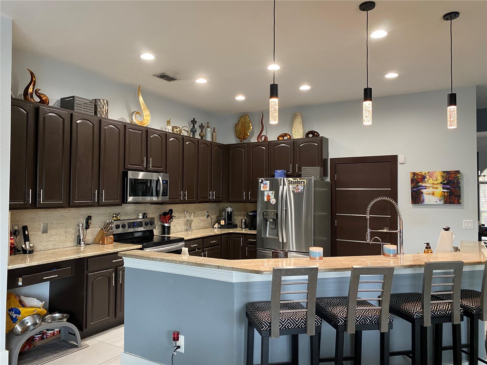 Image 5 of 29 For 1917 Pamlynne Place