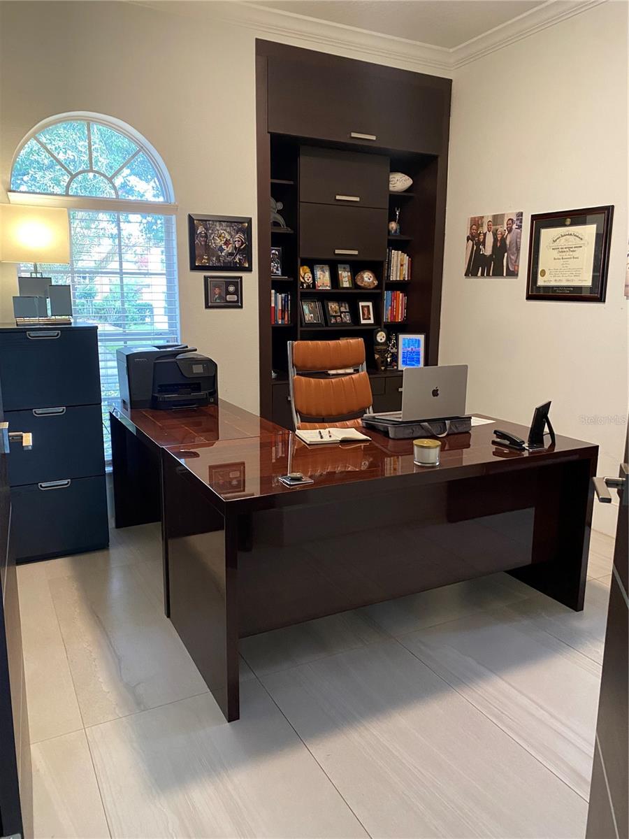 Image 7 of 29 For 1917 Pamlynne Place