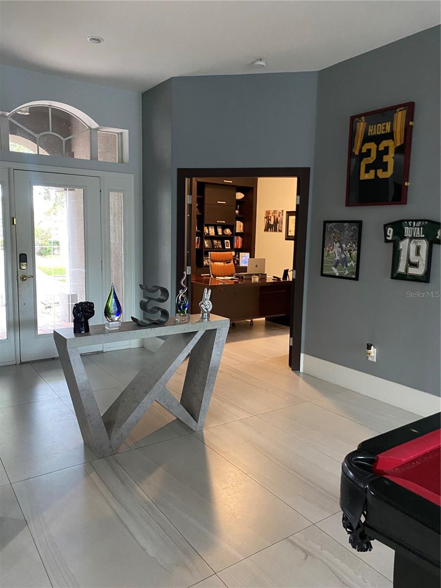 Image 8 of 29 For 1917 Pamlynne Place