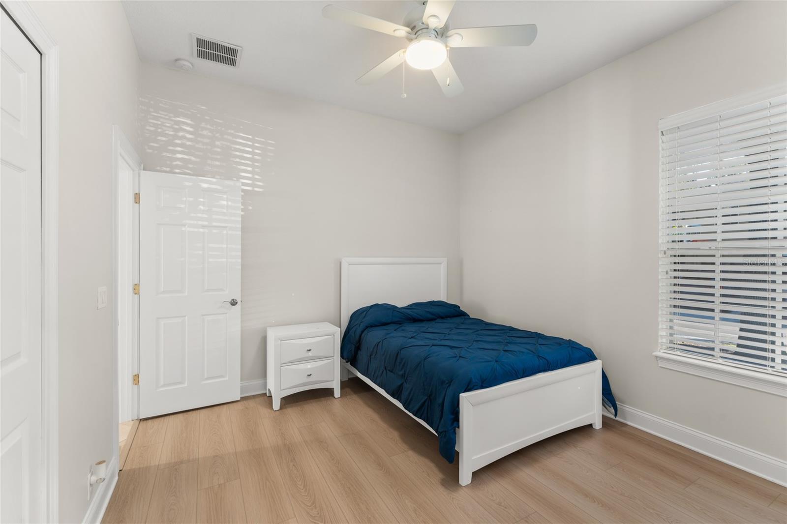 Image 43 of 80 For 11334 Camden Loop Way