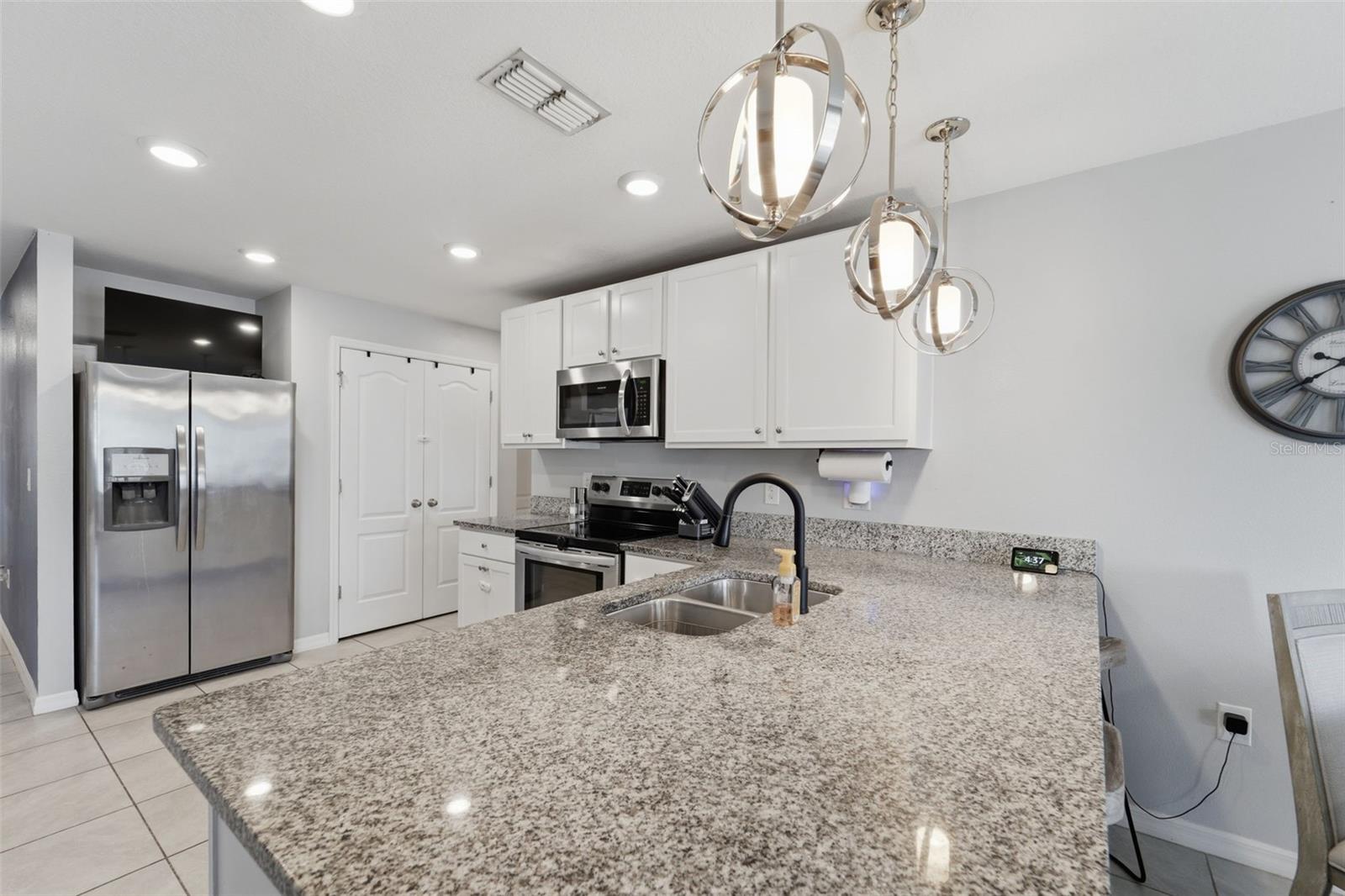 Image 12 of 39 For 1915 Bayport Drive