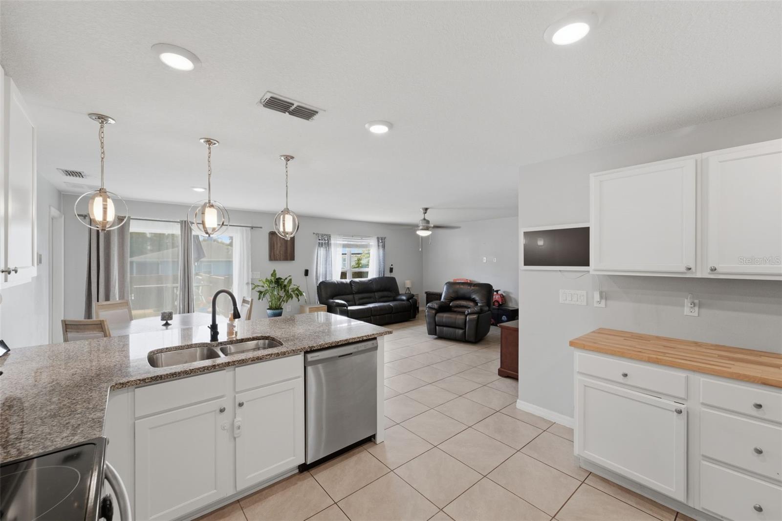 Image 14 of 39 For 1915 Bayport Drive