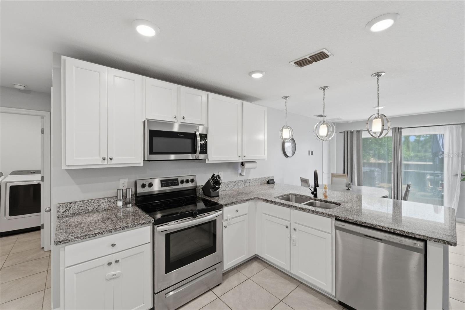 Image 16 of 39 For 1915 Bayport Drive