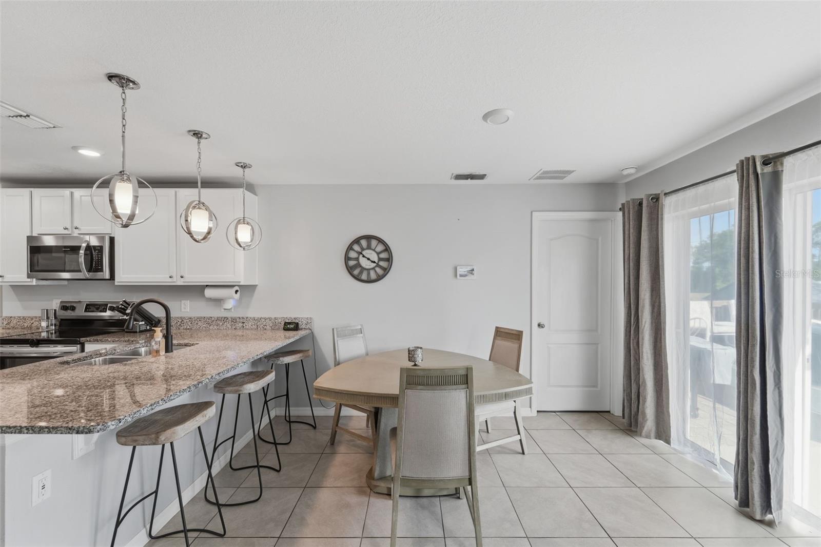 Image 20 of 39 For 1915 Bayport Drive