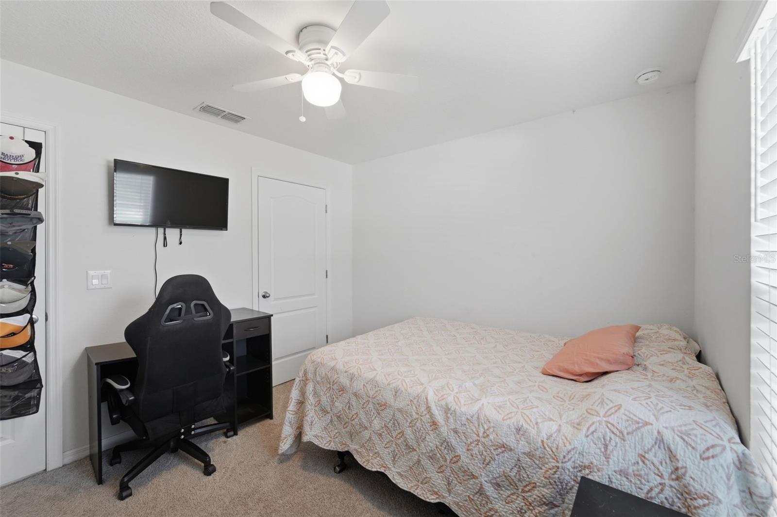 Image 22 of 39 For 1915 Bayport Drive