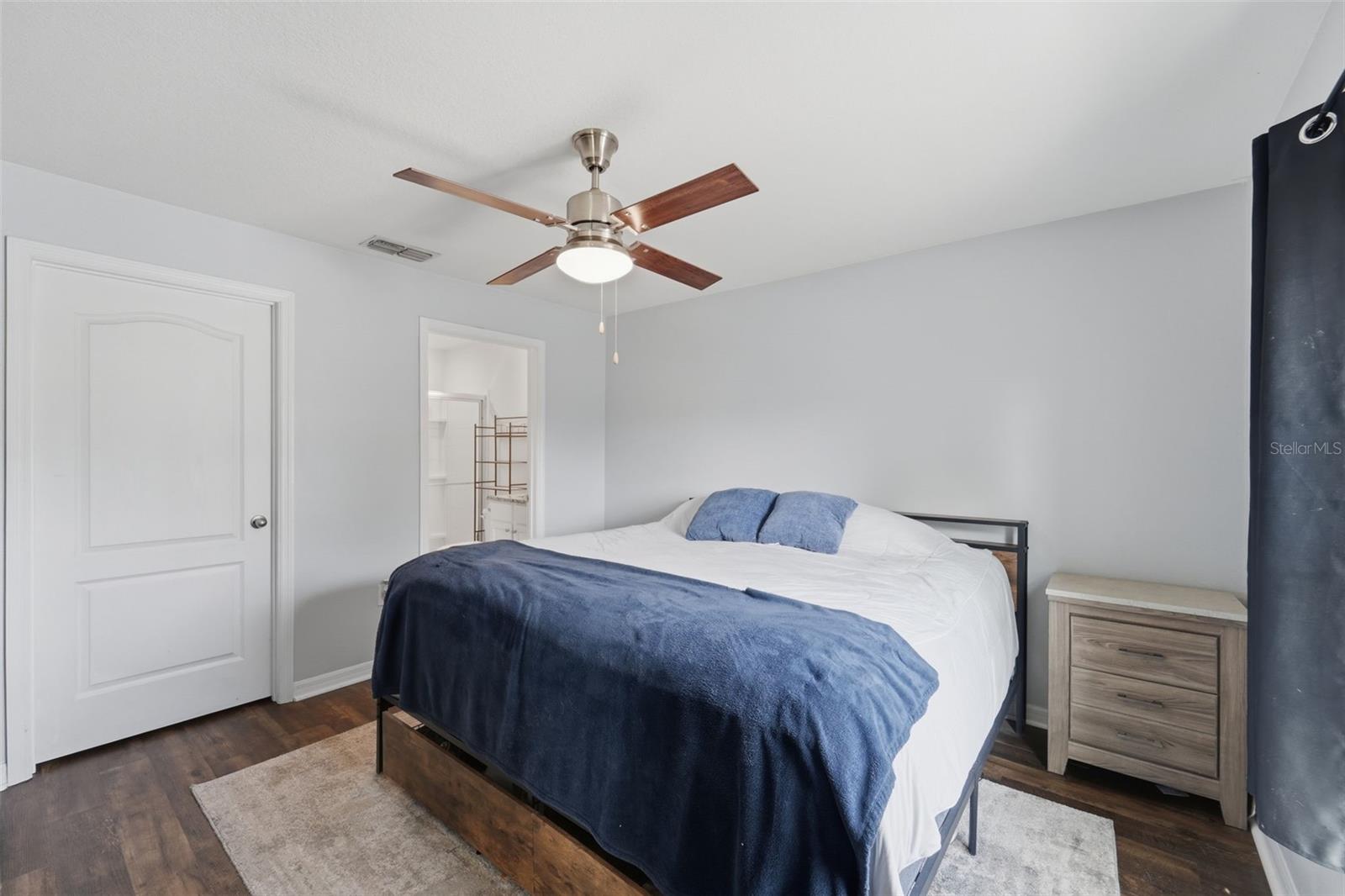 Image 26 of 39 For 1915 Bayport Drive