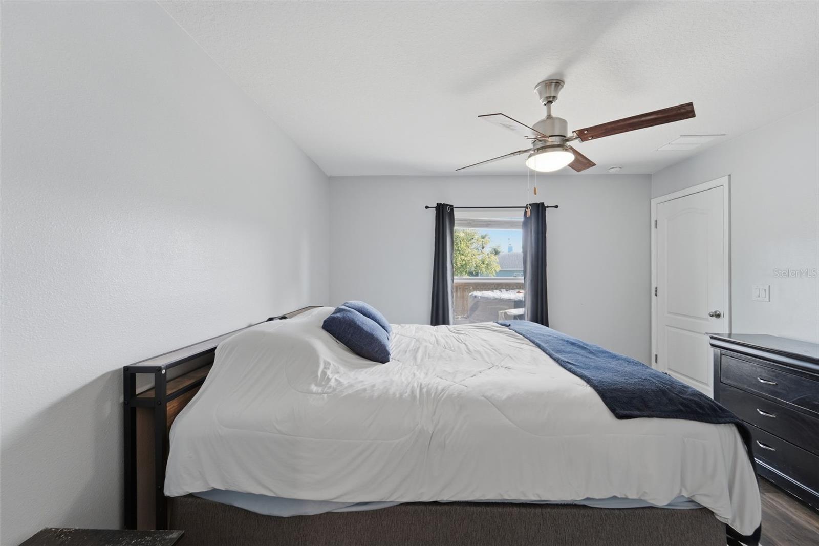 Image 27 of 39 For 1915 Bayport Drive