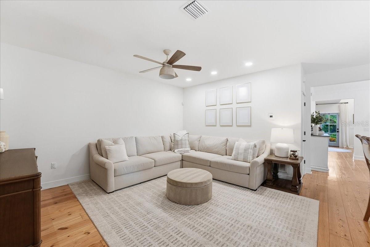 Image 26 of 71 For 1190 Sugar Belt Drive