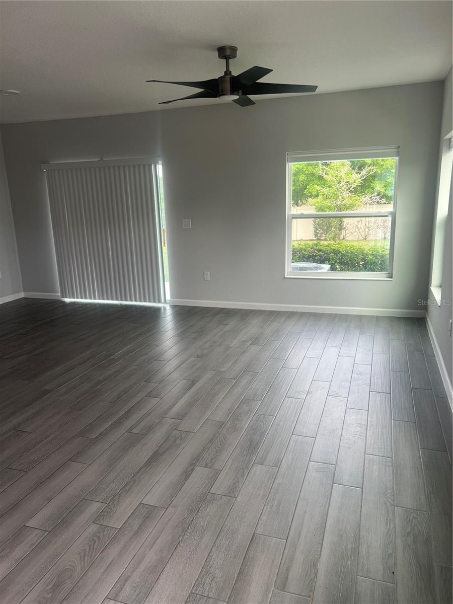 Image 5 of 7 For 2827 Narcoossee Commons Way