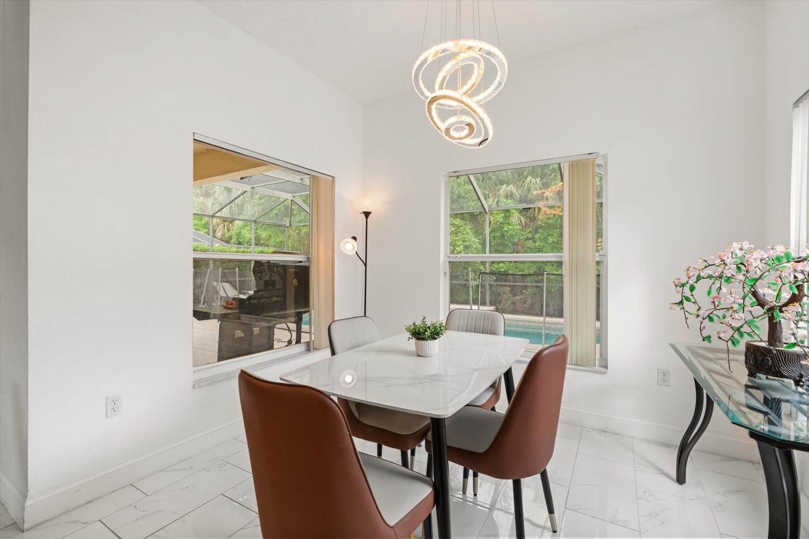 Image 10 of 38 For 4722 Cumbrian Lakes Drive