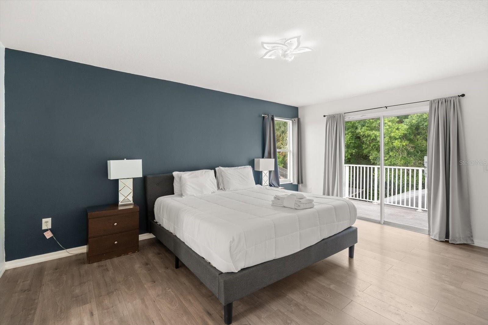 Image 22 of 38 For 4722 Cumbrian Lakes Drive