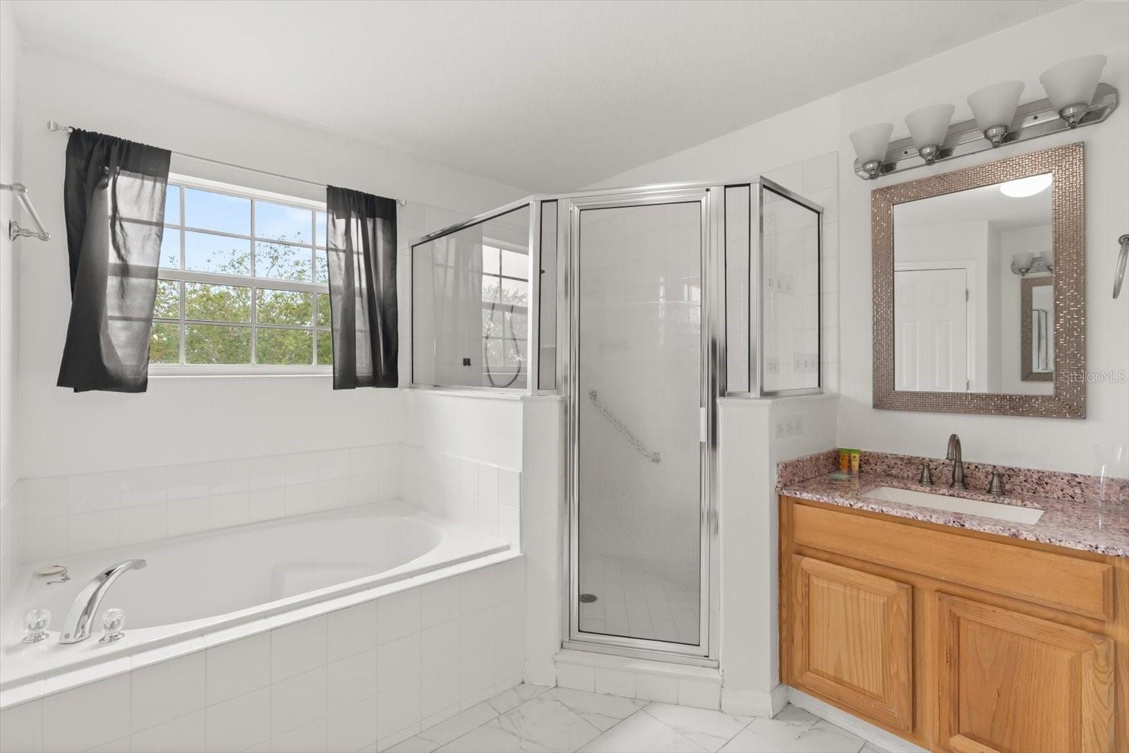 Image 24 of 38 For 4722 Cumbrian Lakes Drive