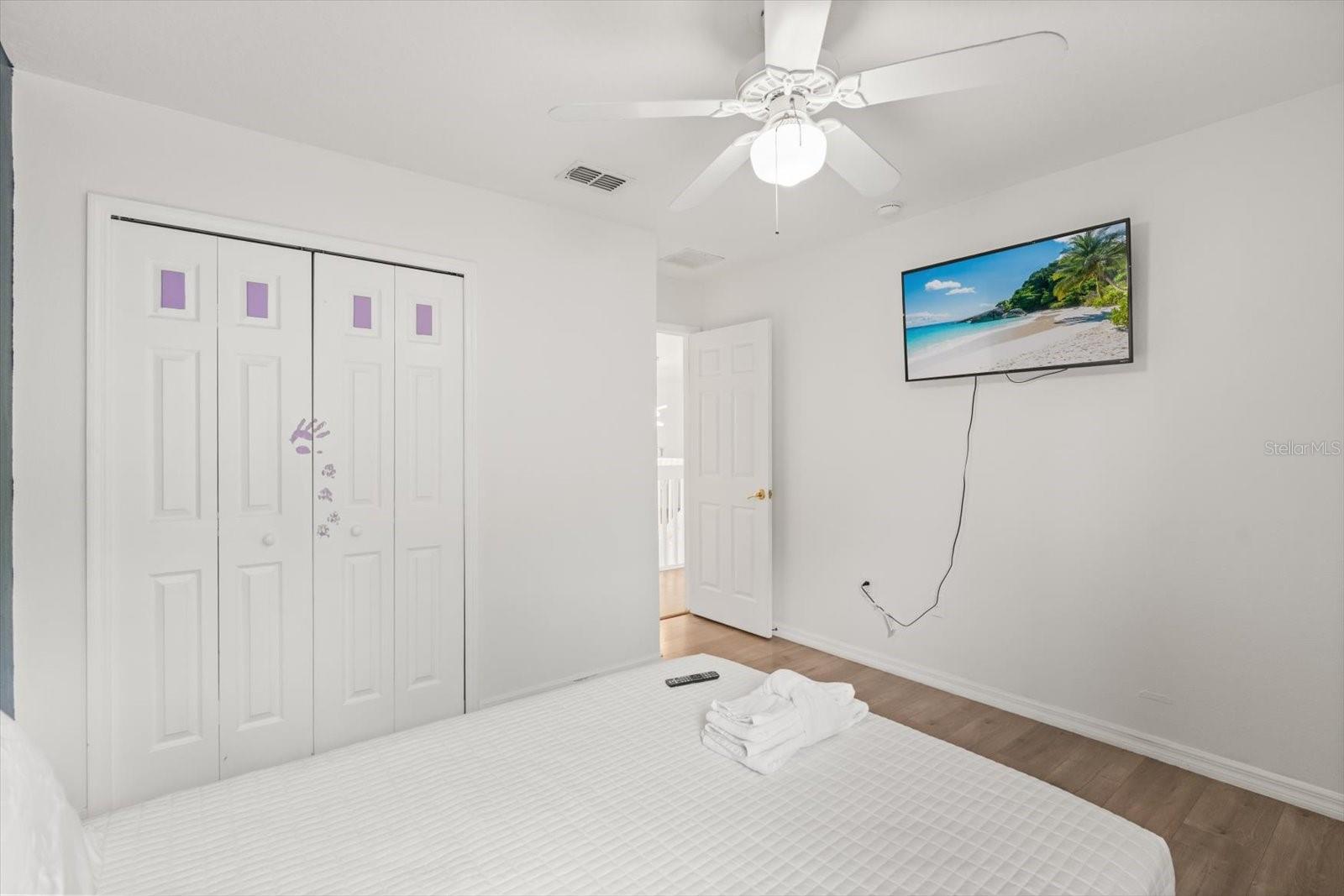 Image 27 of 38 For 4722 Cumbrian Lakes Drive