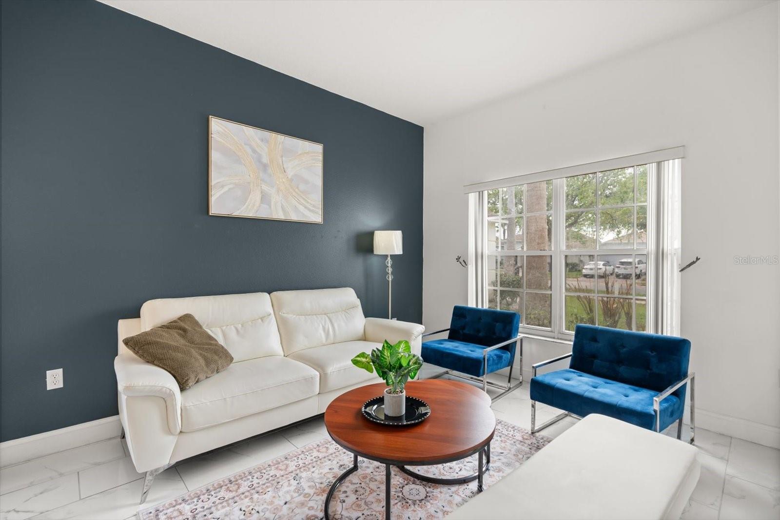 Image 6 of 38 For 4722 Cumbrian Lakes Drive