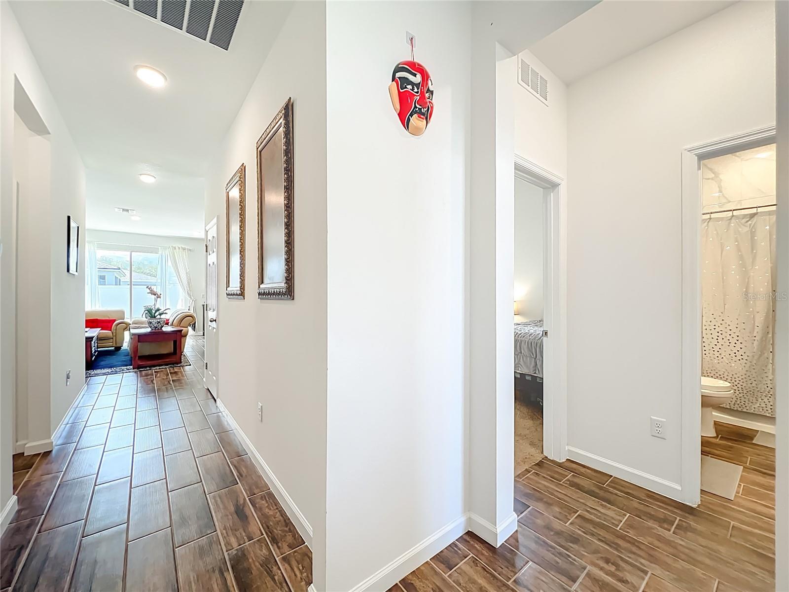 Image 6 of 50 For 8560 Compass Point Avenue