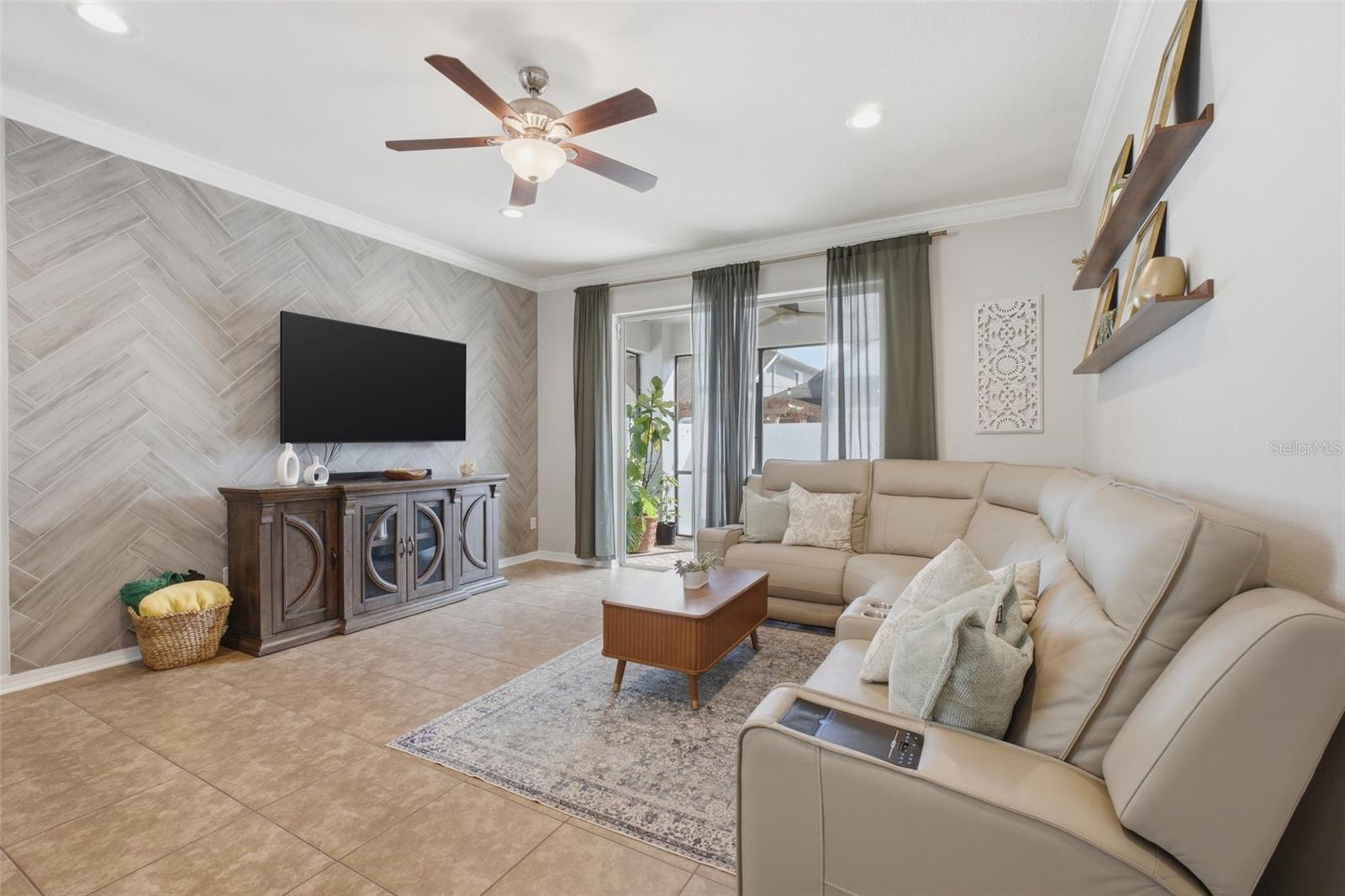 Image 19 of 41 For 8803 Sidley Ln