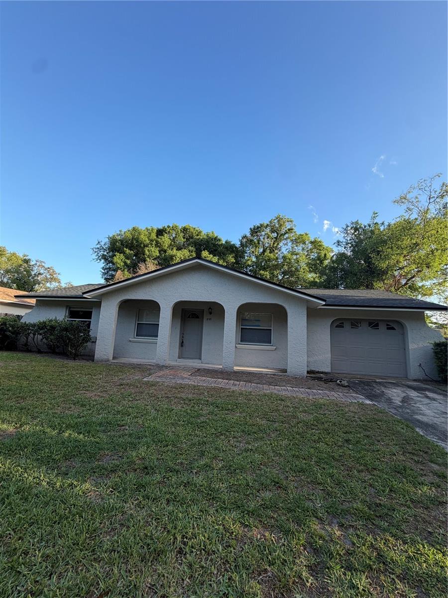 Image 2 of 32 For 898 Rich Drive