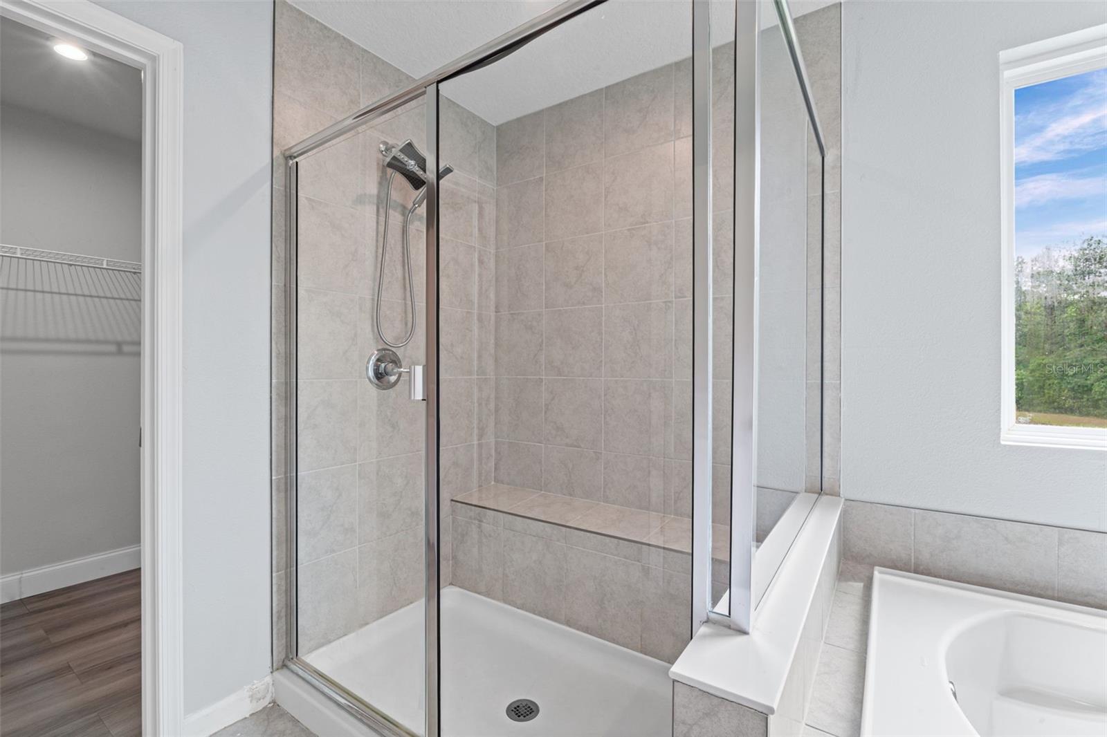 Image 28 of 57 For 1512 Tan Tara Trail