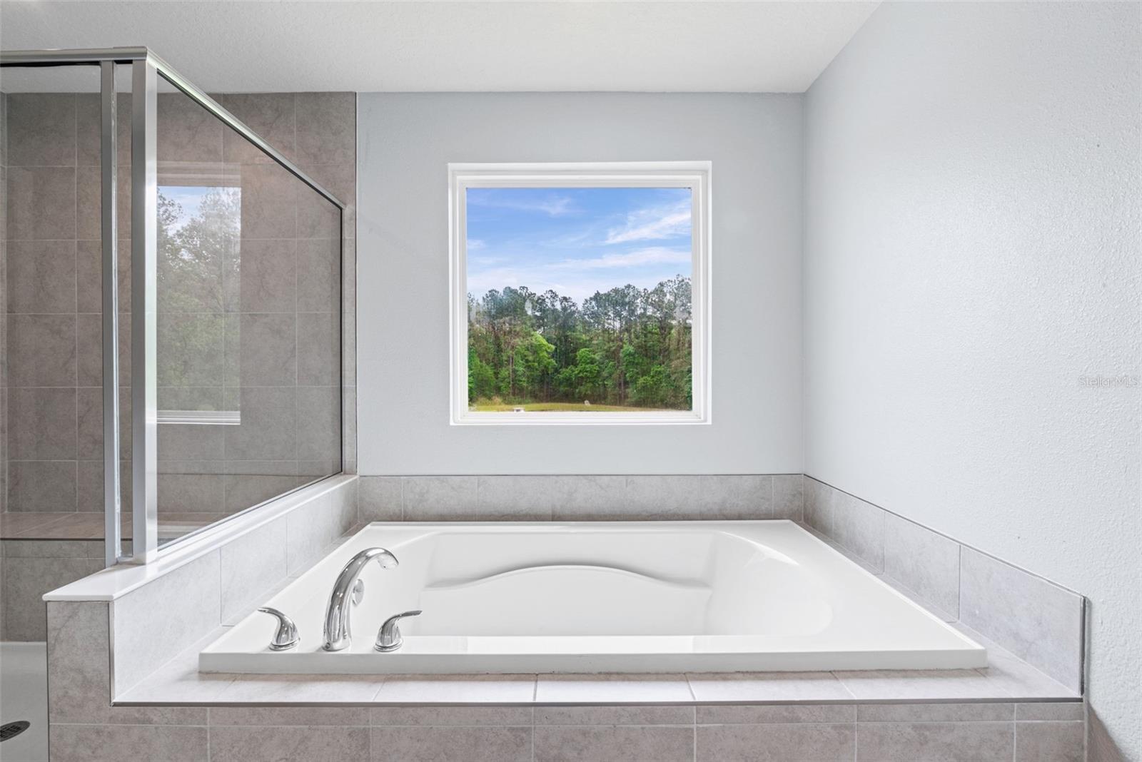 Image 29 of 57 For 1512 Tan Tara Trail