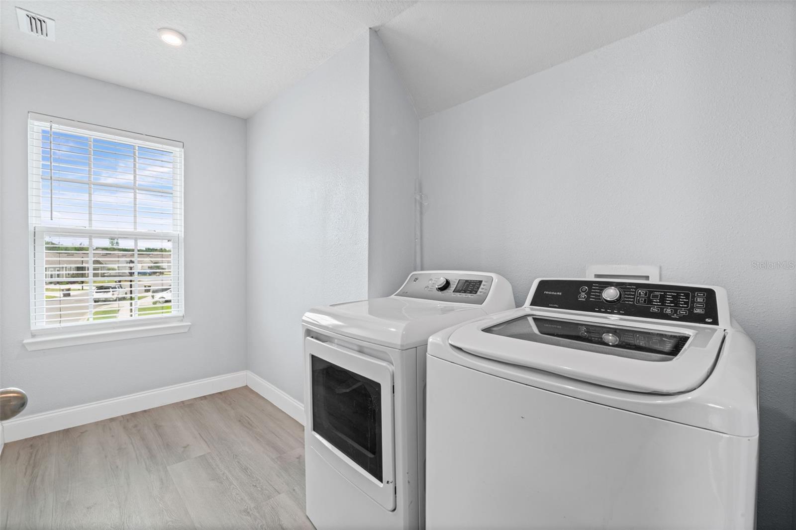 Image 32 of 57 For 1512 Tan Tara Trail