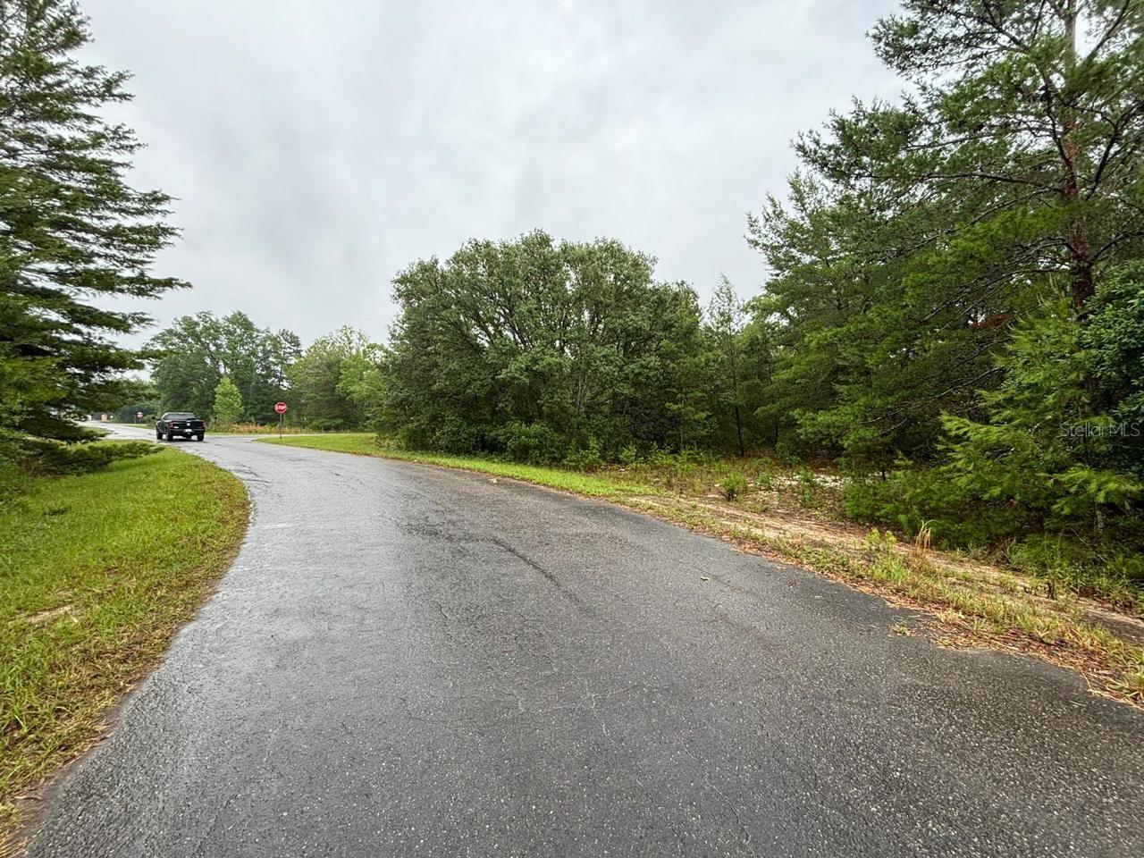 Image 3 of 3 For 16 Fisher Court Way