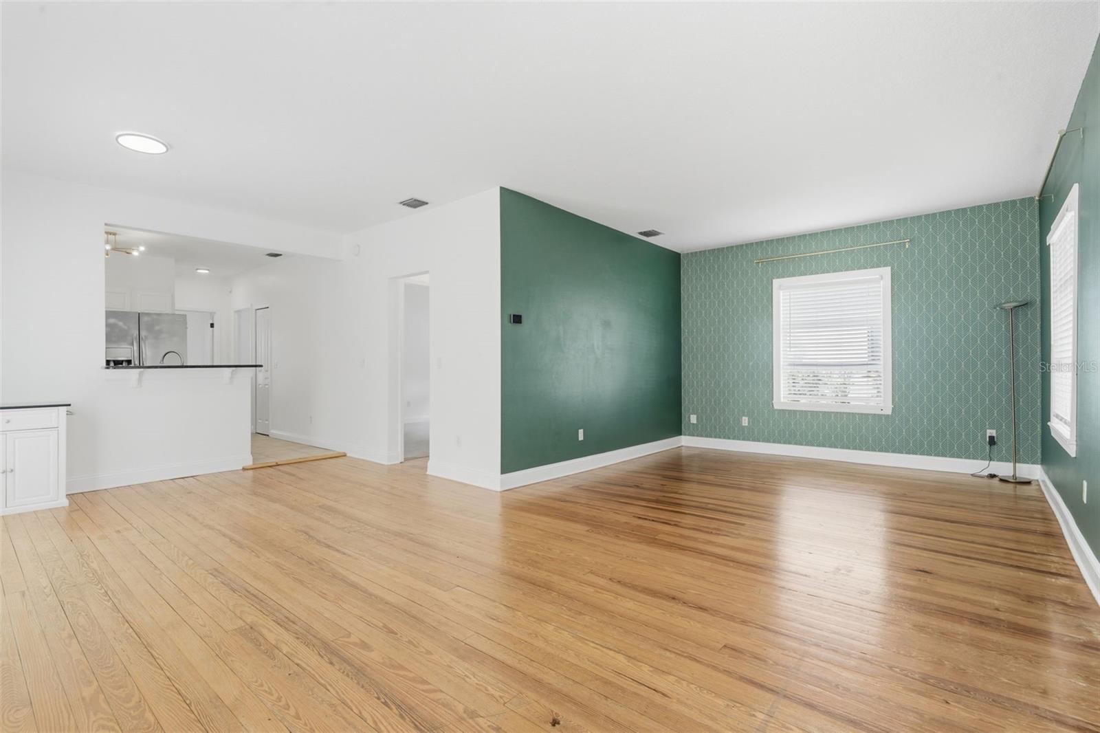 Image 3 of 22 For 1406 Ridgewood Street