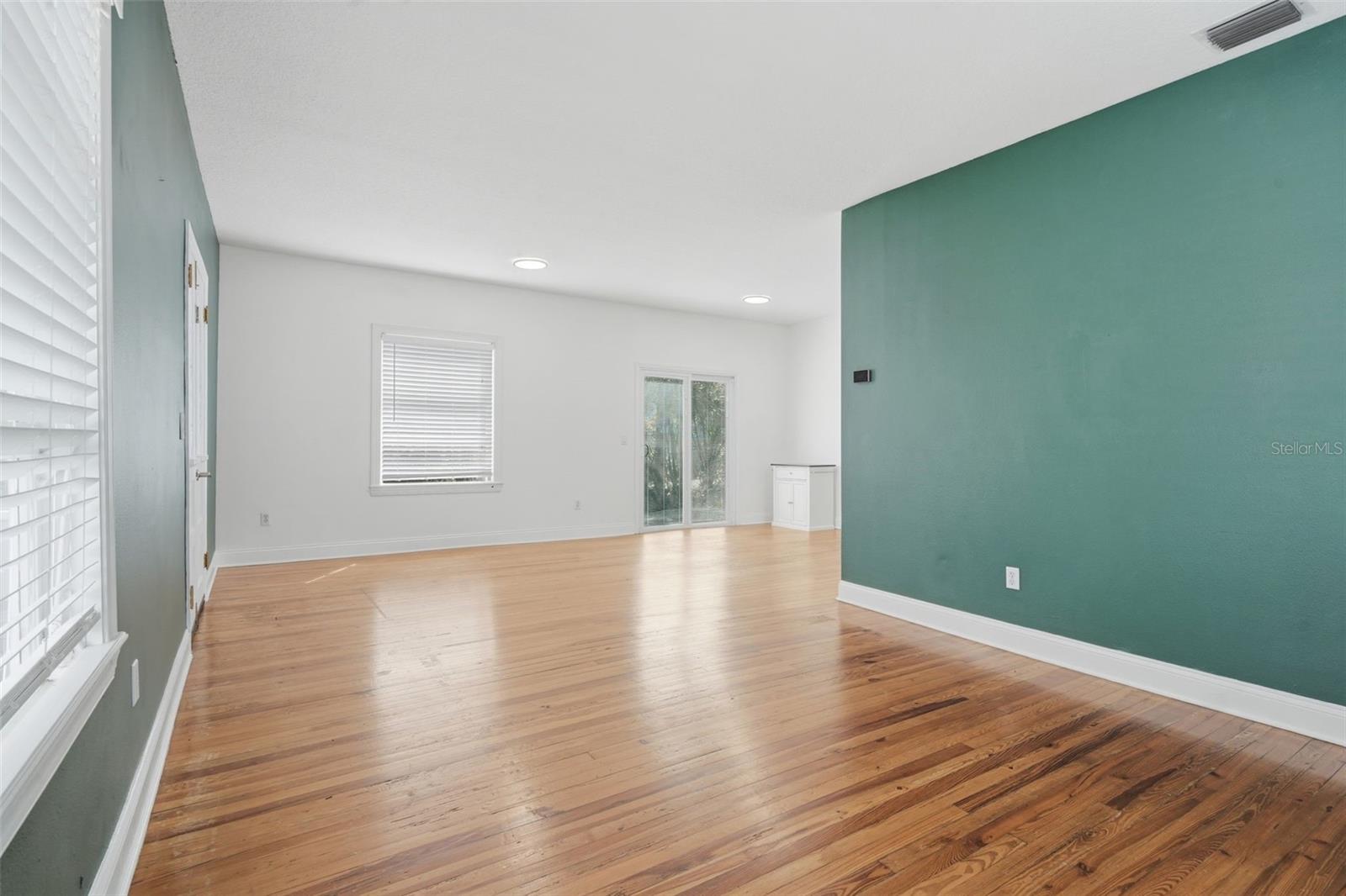 Image 6 of 22 For 1406 Ridgewood Street