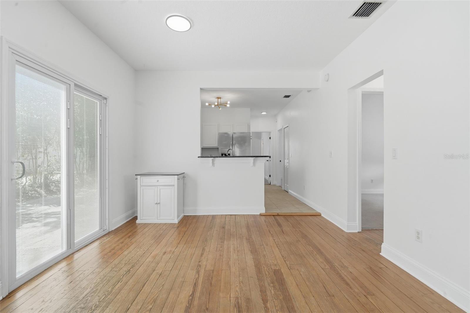 Image 8 of 22 For 1406 Ridgewood Street